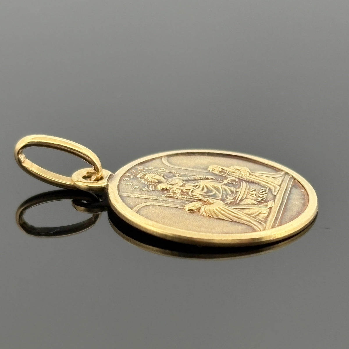 Vintage Unoaerre 18K Yellow Gold Ave Maria Our Lady of the Rosary Medal Pendant,