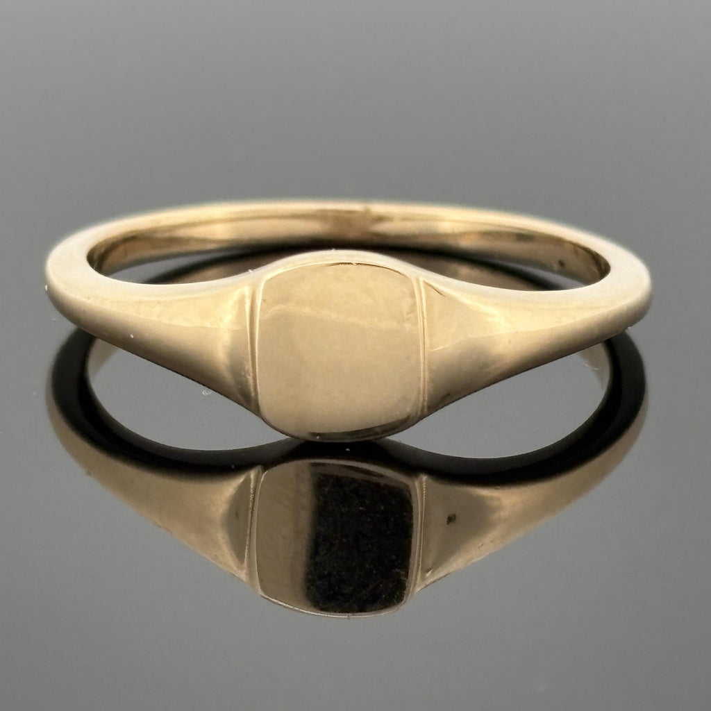 Luvente Square Petite Signet Ring 14k Yellow Gold Sz 6.25