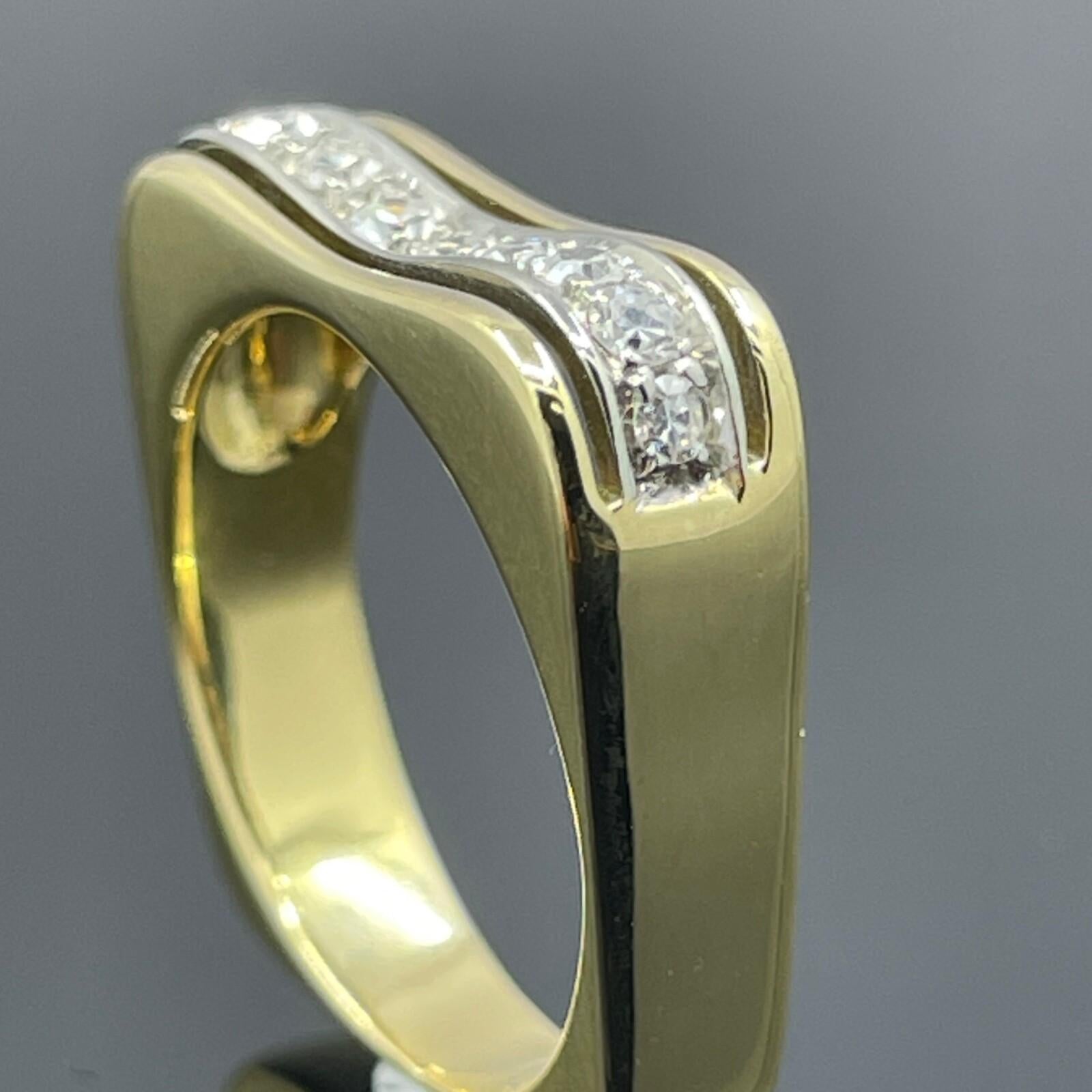 Vintage Modernist Square Shank 18k Gold Diamond Band Sz 5.25