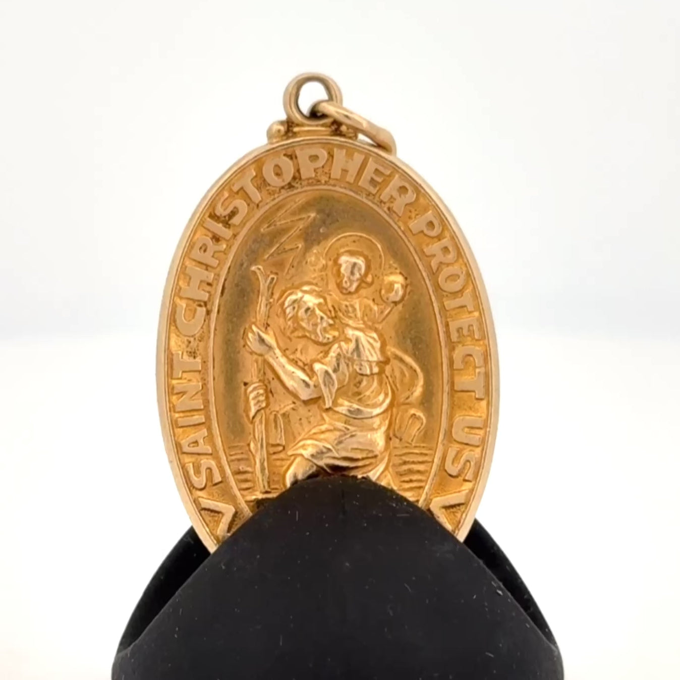 Vintage St. Christopher Oval Medal 14k Gold 29.2mm