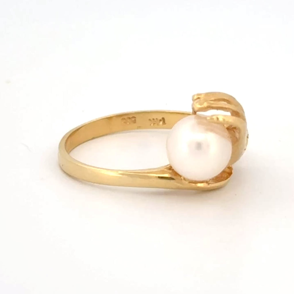 Estate 14k Yellow Gold Hand Ring w/ Pearl